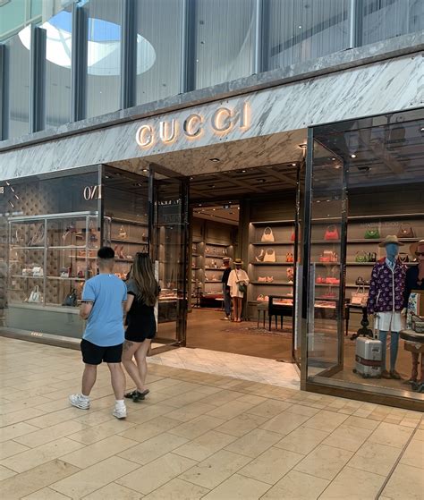 gucci at toronto premium outlet|gucci holt toronto yorkdale.